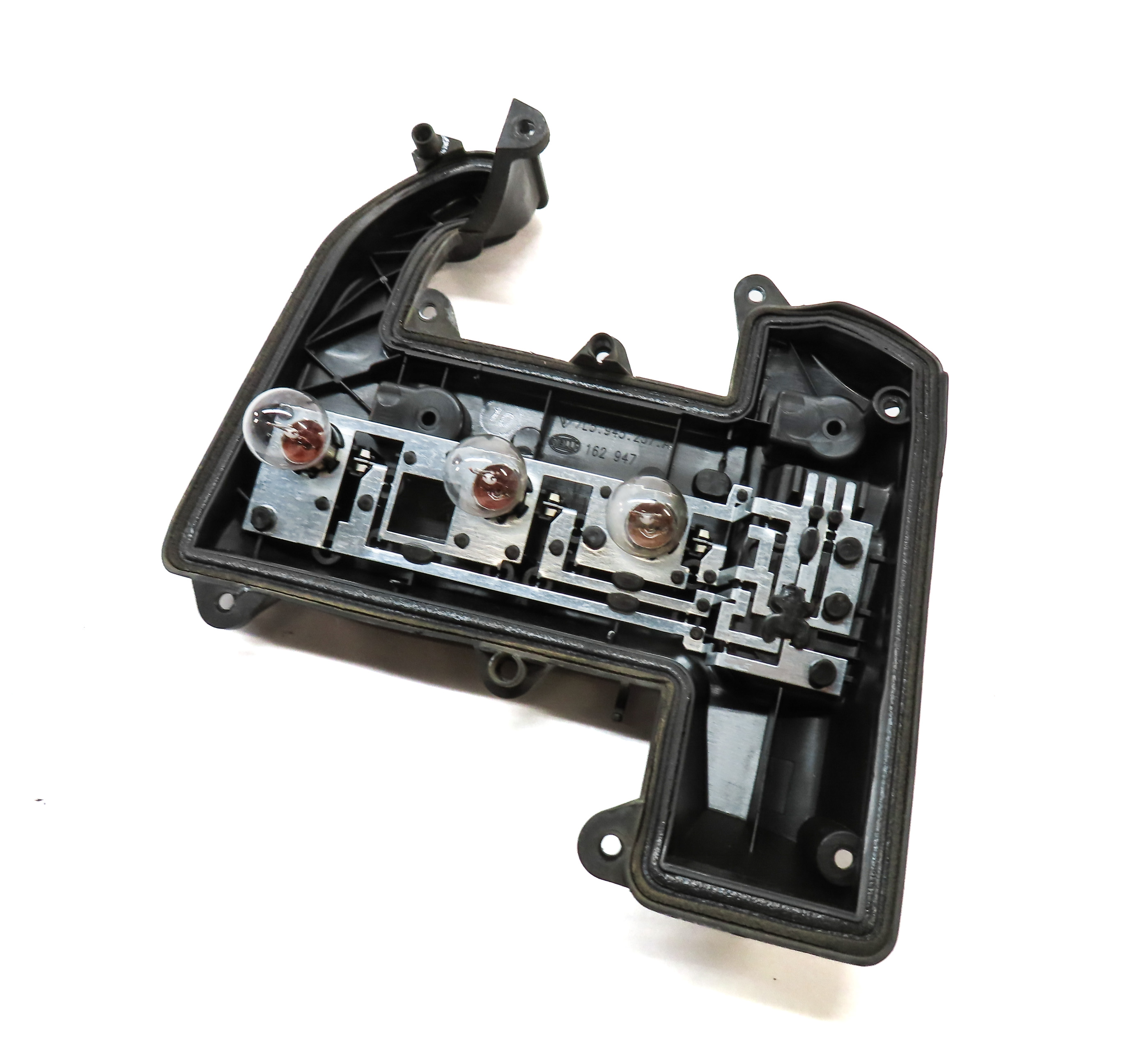 2009 PORSCHE CAYENNE (957) REAR LEFT DRIVER TAILLIGHT BULB SOCKET BOARD ASSEMBLY — exact item pictured